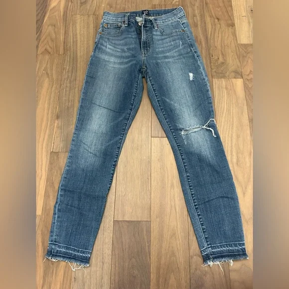 GAP Women's Blue Skinny Jeans - Picture 5 of 10